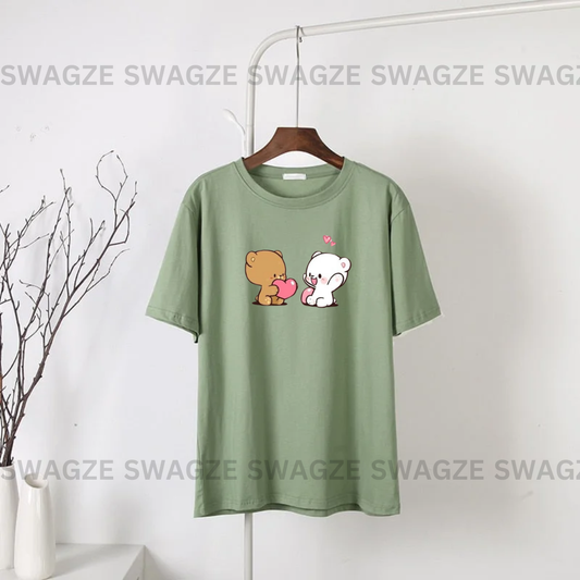 Cute loving bears Tee